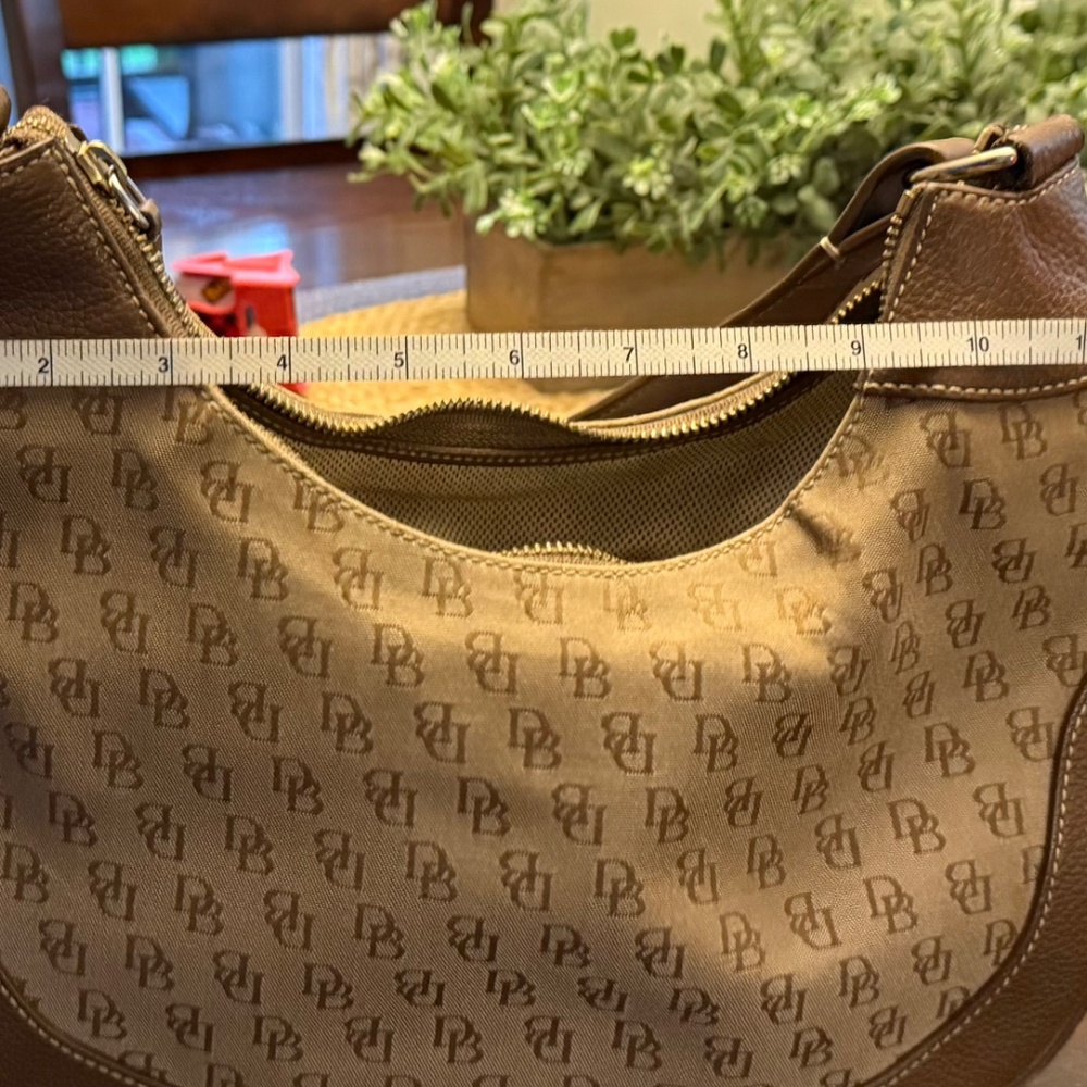Vintage Dooney & Bourke monogram shoulder Bag brown Leather & DB monogram - Picture 10 of 15